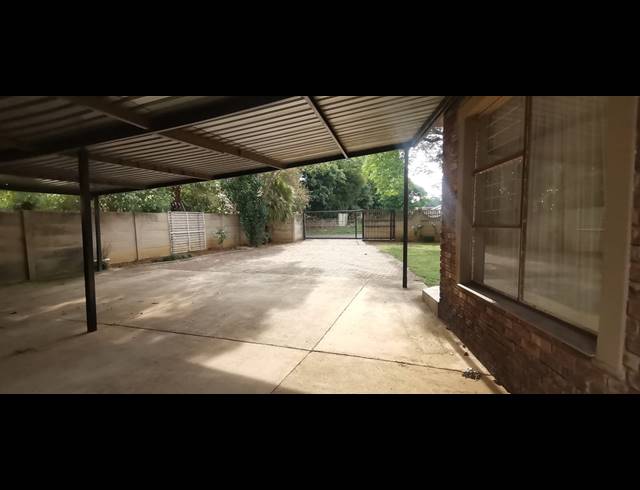 4 BEDROOM HOUSE FOR SALE IN BERGSIG